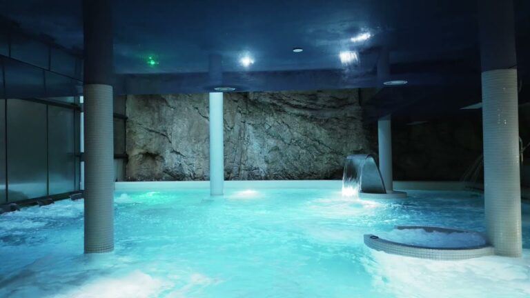 Relajación y rejuvenecimiento en las piscinas de hidromasaje: El secreto para renovar cuerpo y mente
