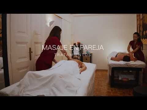 Experiencia de masajes en pareja en el jacuzzi: Relajación y conexión